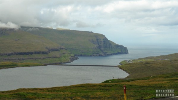 Lake Eiðisvatn, Eysturoy - Faroe Islands
