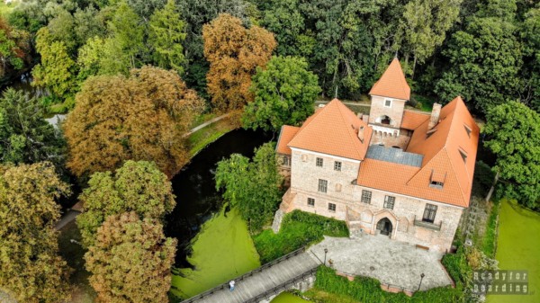 Oporów - castles of the Łódź province